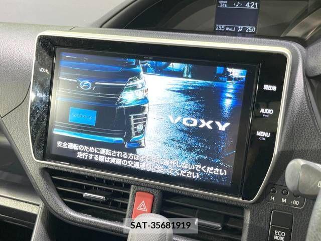 Toyota VOXY 2016-11 341660-2