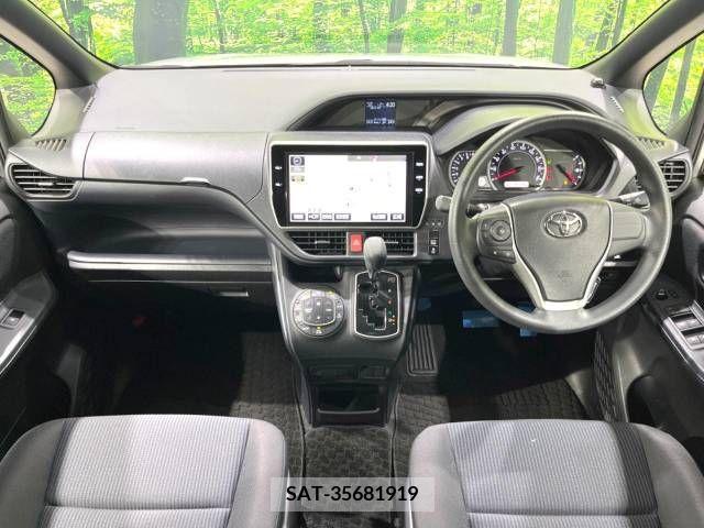 Toyota VOXY 2016-11 341660-1