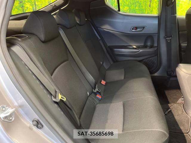 Toyota C-HR 2017-12 264023-9