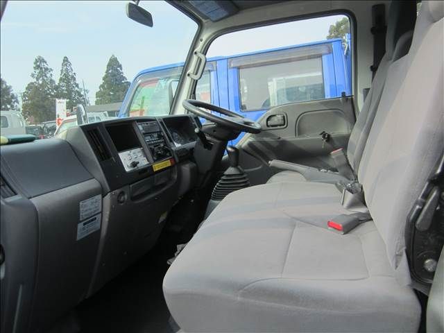 Mazda TITAN 2010-03 4278-1