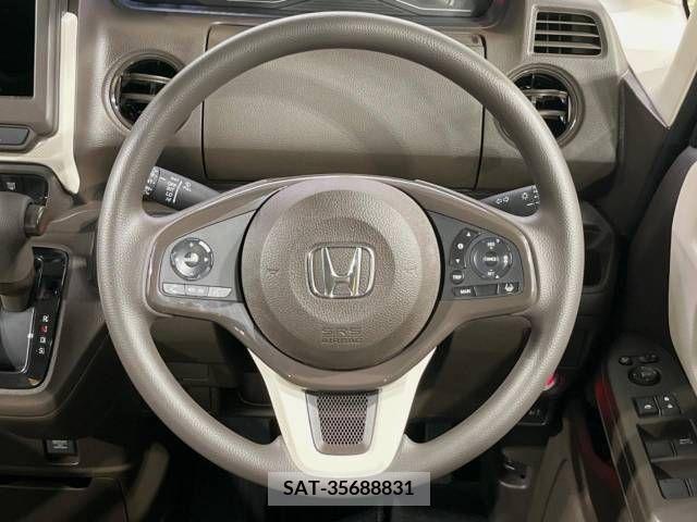 Honda N BOX 2022-10 278597-11