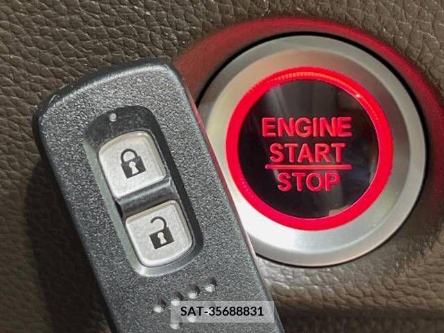 Honda N BOX 2022-10 278597-4