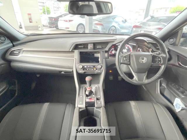 Honda CIVIC 2018-03 335156-1
