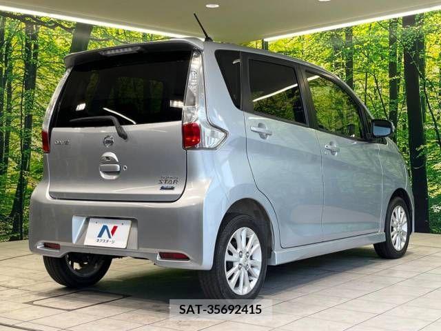 Nissan DAYZ 2013-09 390308-17