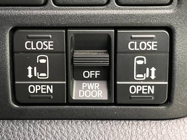 Toyota VOXY 2019-11 195323-6