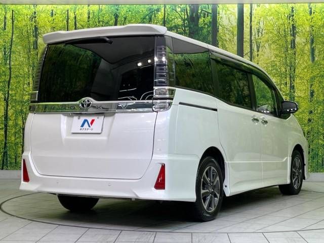 Toyota VOXY 2019-11 195323-17