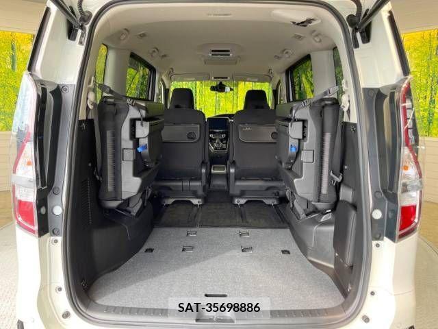 Nissan SERENA 2019-09 325058-10