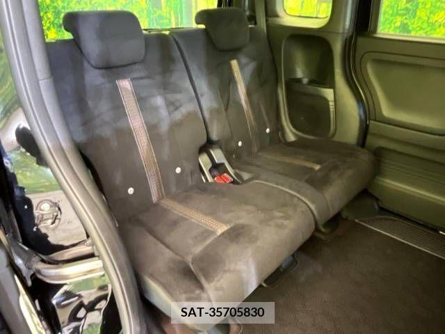Honda N BOX 2019-05 279523-9