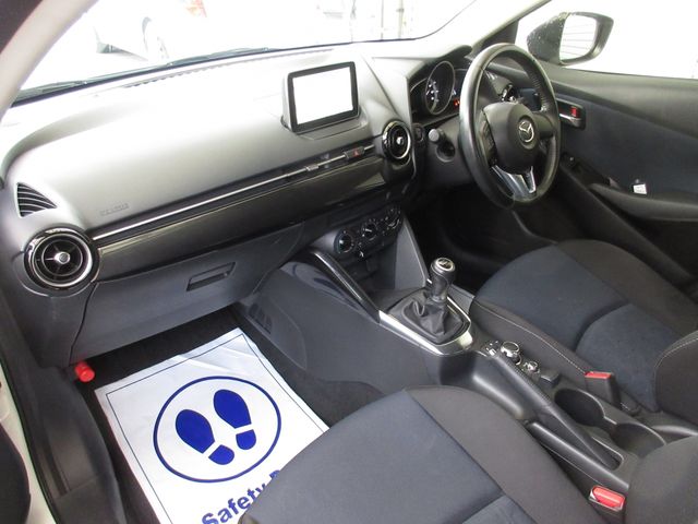 Mazda DEMIO 2014-11 189375-13