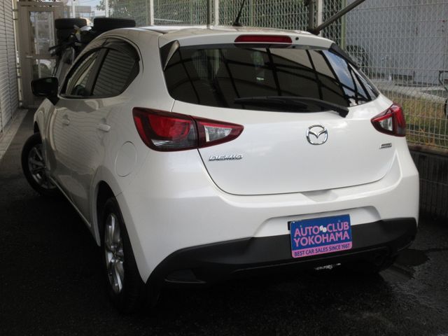 Mazda DEMIO 2014-11 189375-24