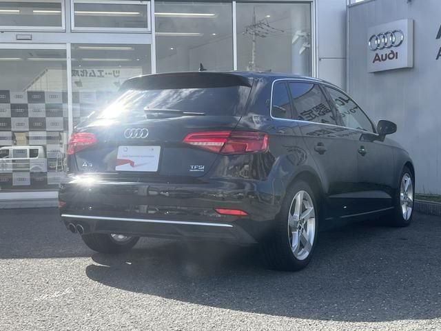 Audi A3 2017-10 10641-1