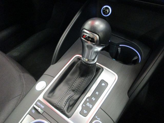 Audi A3 SEDAN 2018-09 13612-4