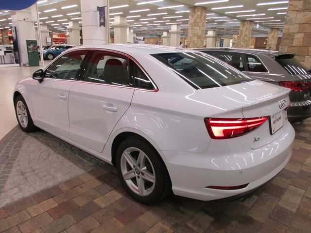 Audi A3 SEDAN 2018-09 13612-25