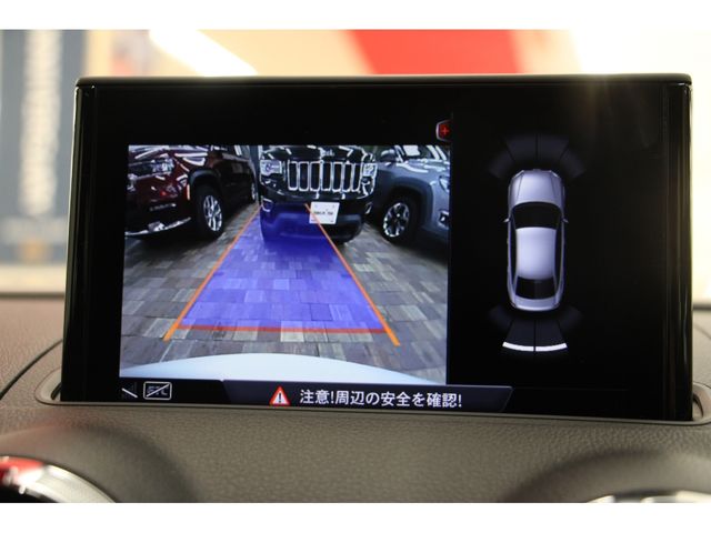 Audi A3 SEDAN 2018-09 13612-8