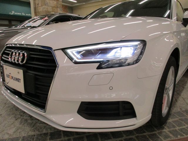 Audi A3 SEDAN 2018-09 13612-18