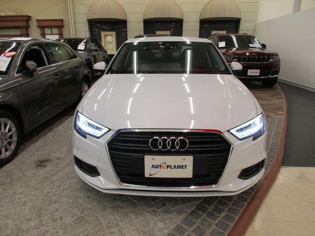 Audi A3 SEDAN 2018-09 13612-20