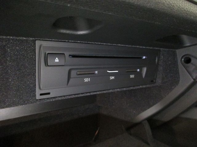 Audi A3 SEDAN 2018-09 13612-9