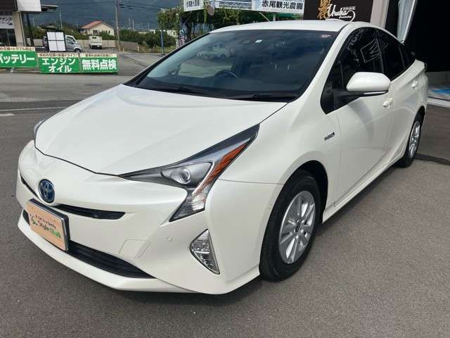 Toyota PRIUS 2018-02 13067-9