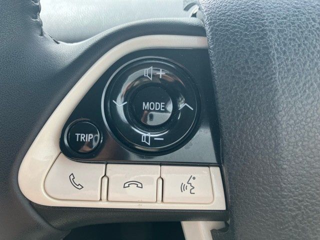 Toyota PRIUS 2018-02 13067-19