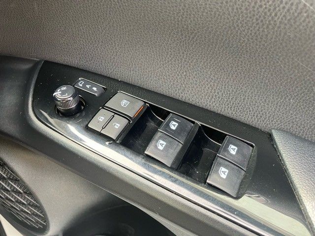 Toyota PRIUS 2018-02 13067-21
