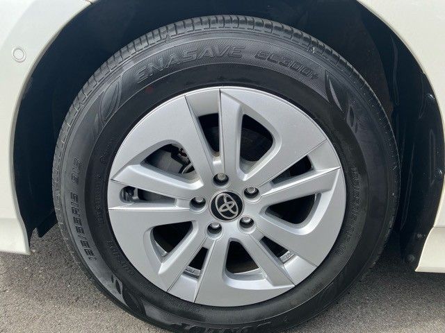 Toyota PRIUS 2018-02 13067-29