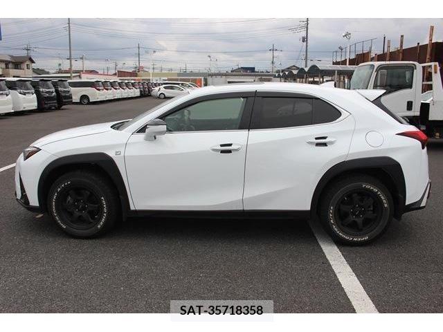 Lexus UX 2019-01 276956-8
