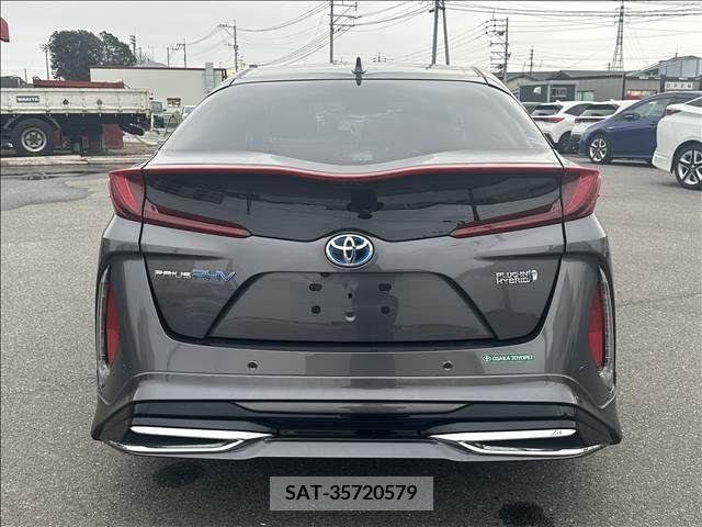 Toyota PRIUS PHV 2017-02 386931-5