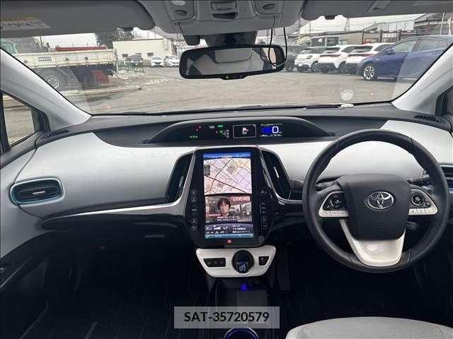 Toyota PRIUS PHV 2017-02 386931-13