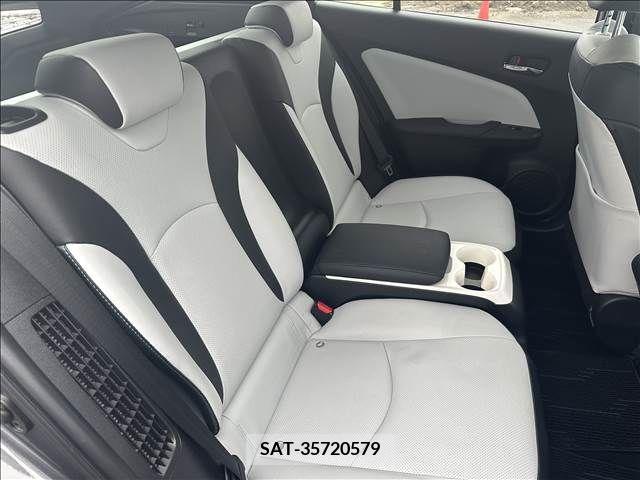 Toyota PRIUS PHV 2017-02 386931-10