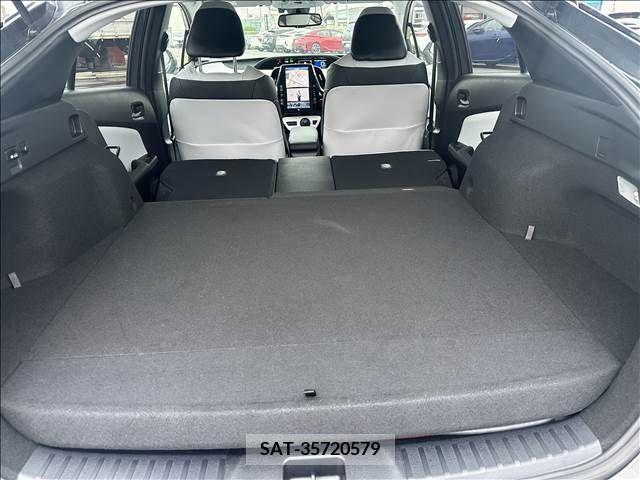 Toyota PRIUS PHV 2017-02 386931-9