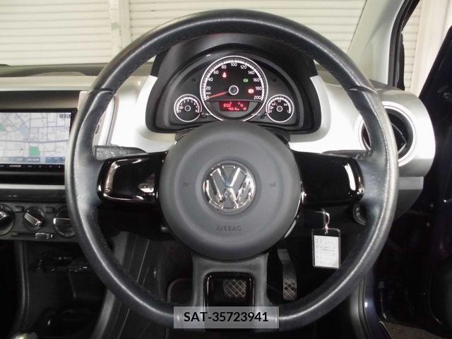 VolksWagen UP! 2015-10 202456-11