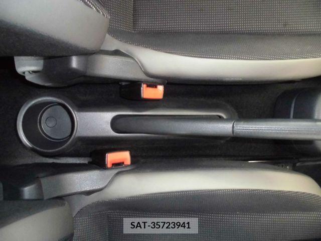 VolksWagen UP! 2015-10 202456-13