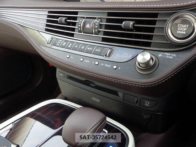 Lexus LS 2018-09 222000-12