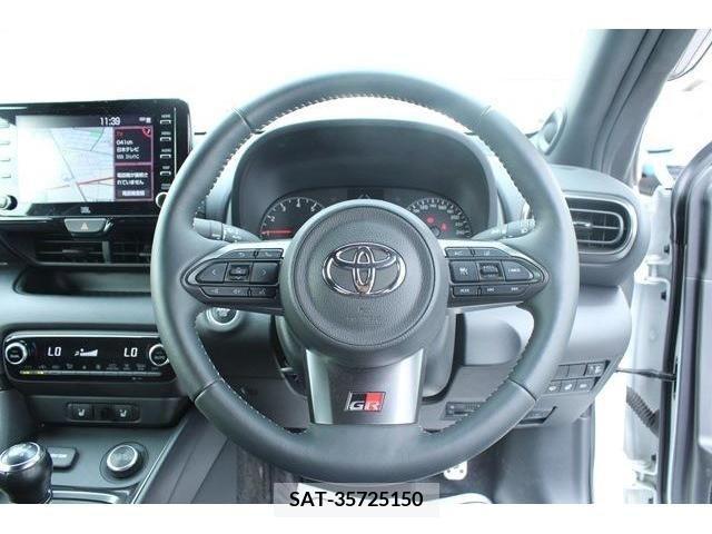 Toyota YARIS 2021-02 273491-14