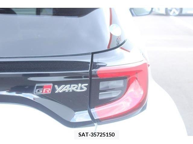 Toyota YARIS 2021-02 273491-11