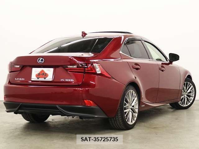 Lexus IS 2014-02 231963-2