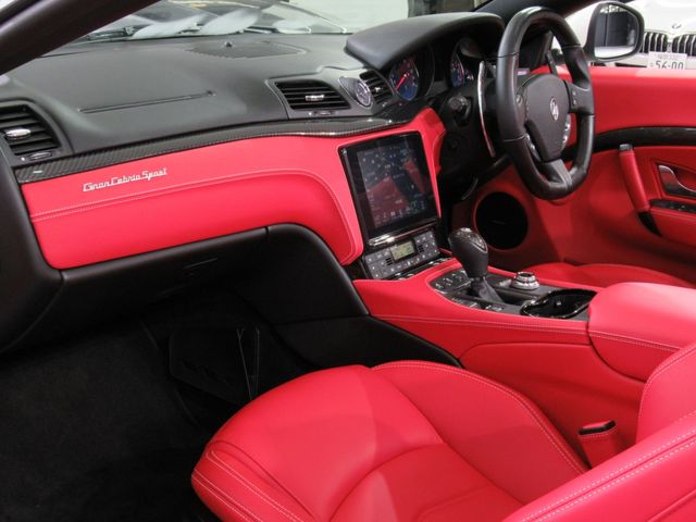 Maserati GranCabrio 2019-07 4120-4