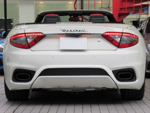 Maserati GranCabrio 2019-07 4120-24