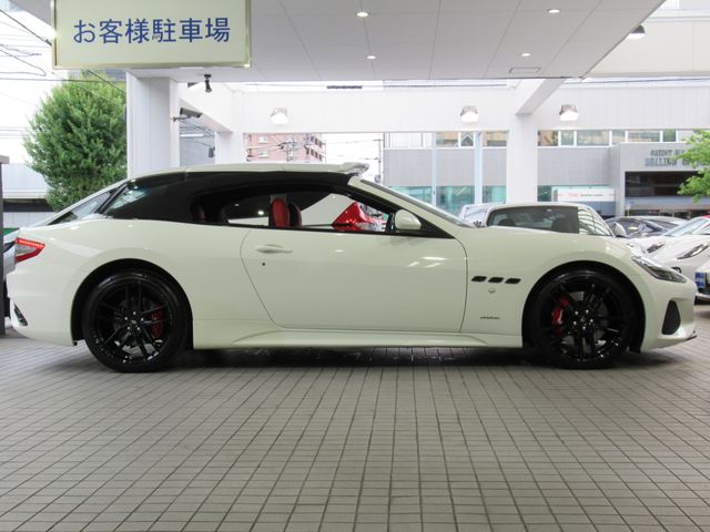Maserati GranCabrio 2019-07 4120-22