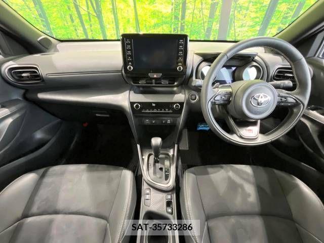 Toyota YARIS CROSS 2023-05 342686-1
