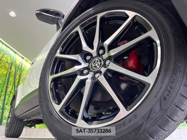 Toyota YARIS CROSS 2023-05 342686-13