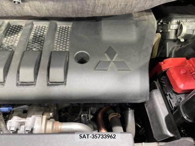Mitsubishi DELICA D5 2021-12 222367-18