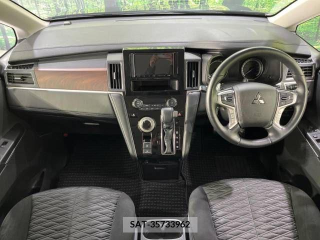 Mitsubishi DELICA D5 2021-12 222367-1