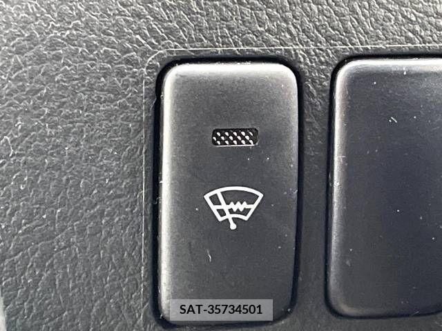Toyota BB 2011-03 294926-2