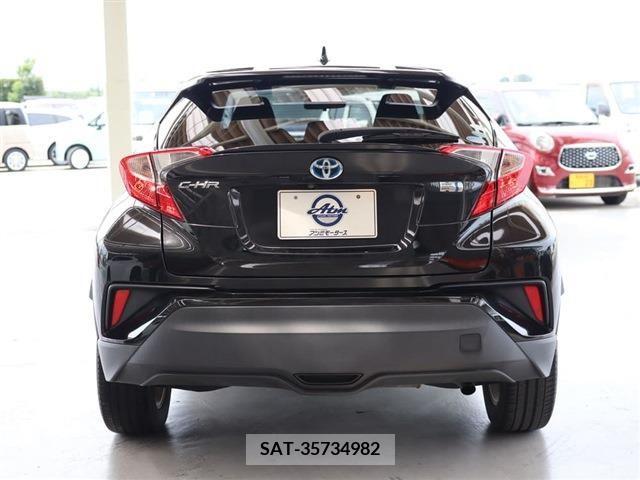 Toyota C-HR 2017-06 349159-27
