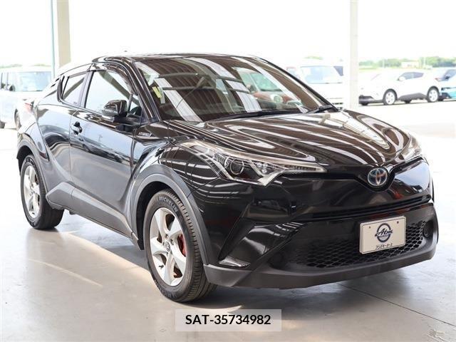 Toyota C-HR 2017-06 349159-25