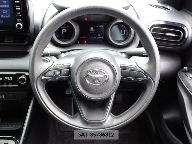 Toyota YARIS 2022-03 371400-11