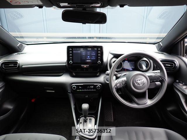 Toyota YARIS 2022-03 371400-1