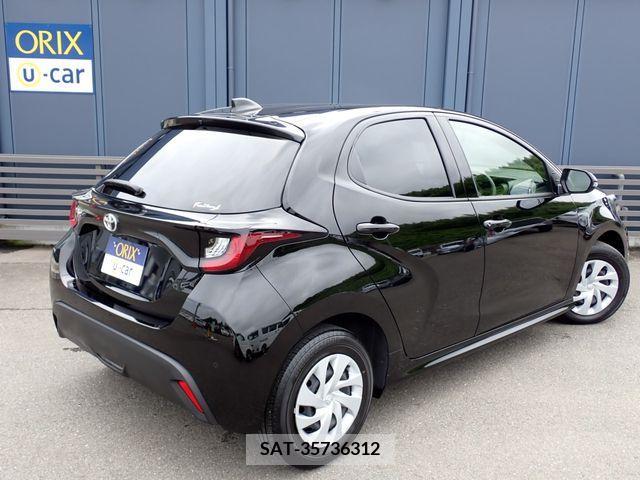 Toyota YARIS 2022-03 371400-2