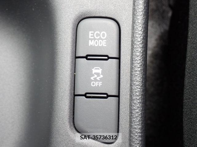 Toyota YARIS 2022-03 371400-8
